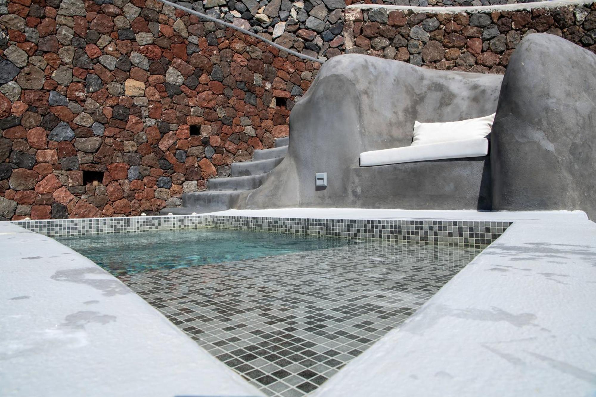 Luxe Efis Home Sea View 4 Villas & 4 Prive Jacuzzi อิเมโรวิยอน ภายนอก รูปภาพ