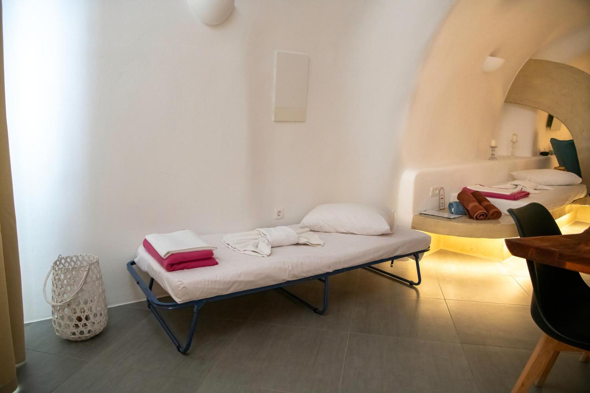 Luxe Efis Home Sea View 4 Villas & 4 Prive Jacuzzi อิเมโรวิยอน ภายนอก รูปภาพ